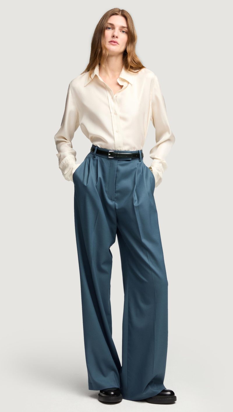 03 Pleated Trouser in Seasonless Wool Stone Blue 745