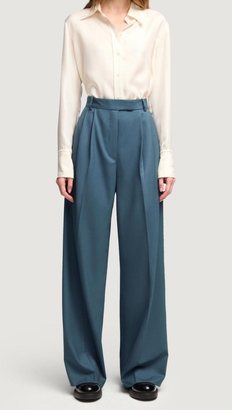 03 Pleated Trouser in Seasonless Wool Stone Blue 754