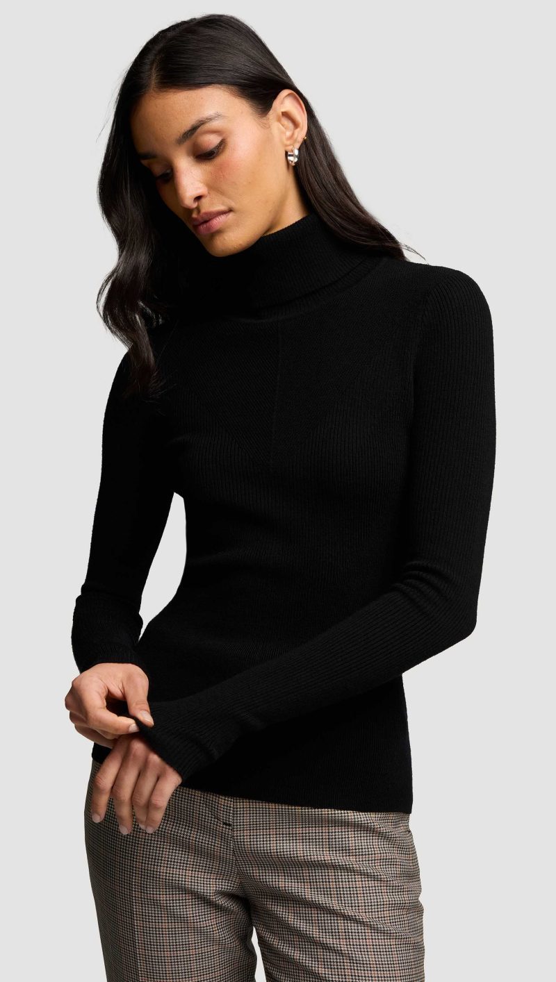 08 Knit Turtleneck in Stretch Wool Black 4931