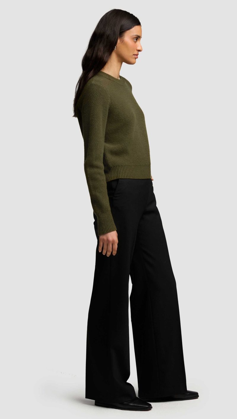 17 Shruken Crewneck in Wool Cashmere Olive 5920 1