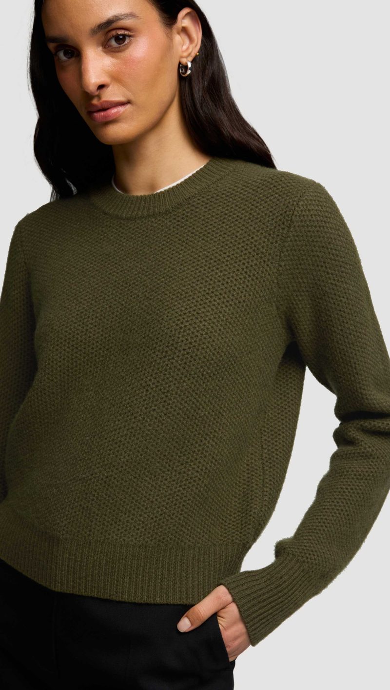 17 Shruken Crewneck in Wool Cashmere Olive 5940