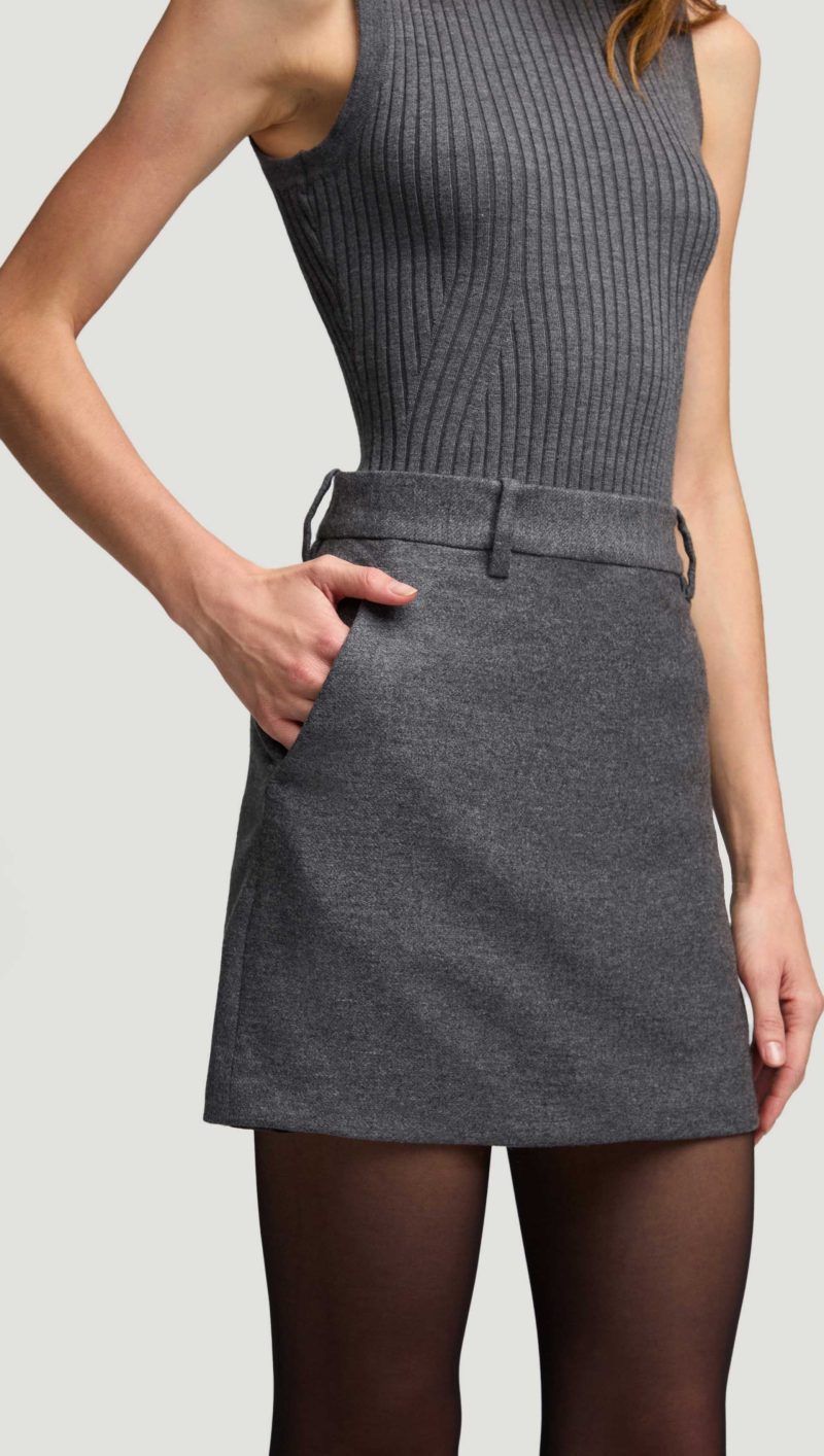 45 Sleeveless Turtleneck in Stretch Wool Grey 2440